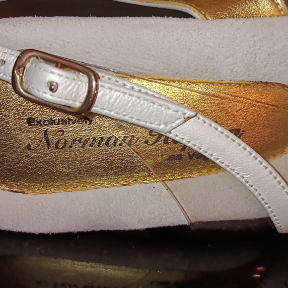 4 pairs of ECLUSIVELY NORMAN KAPLAN Las Vegas wedges - Picture 6 of 8